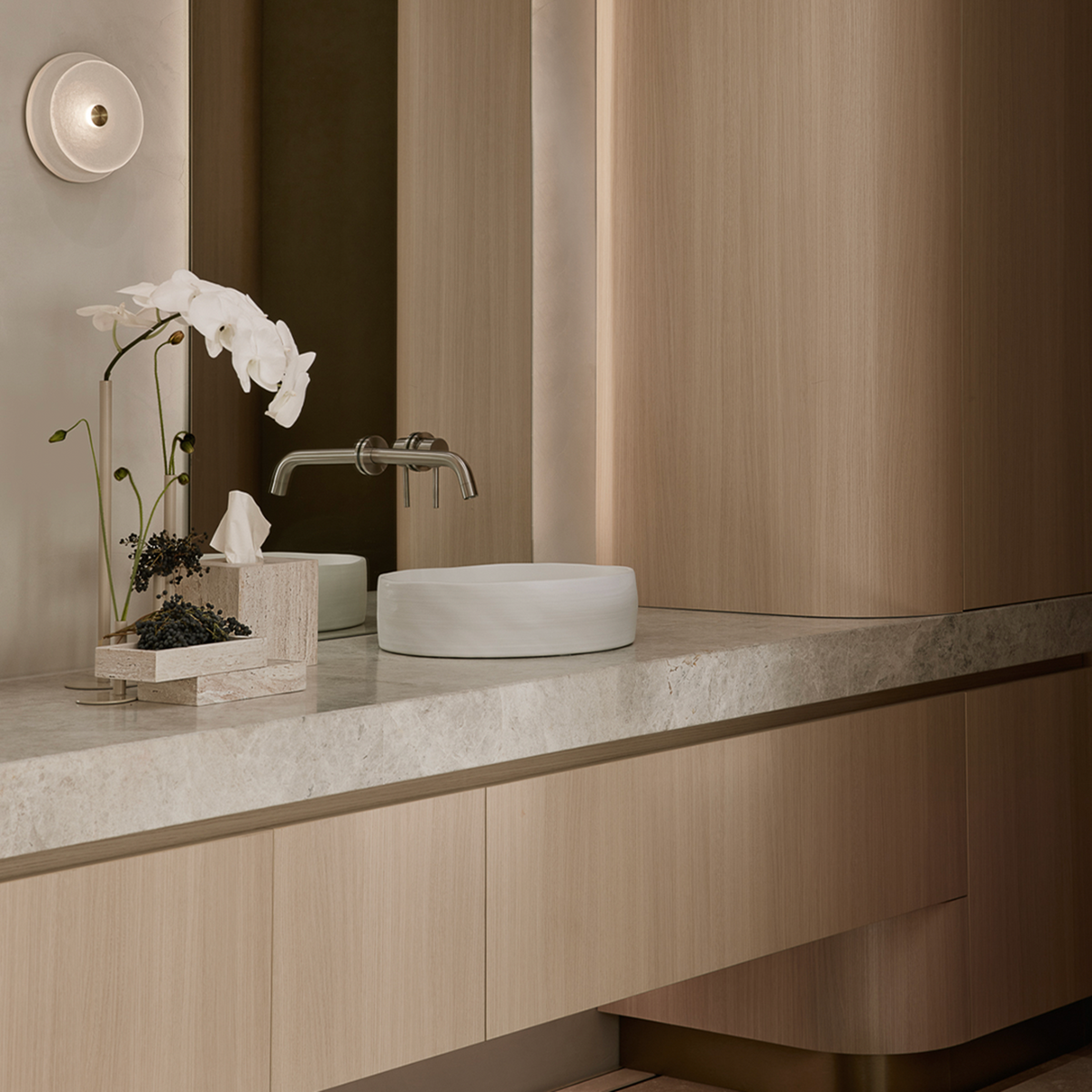 Slip in Ivory – Powder room